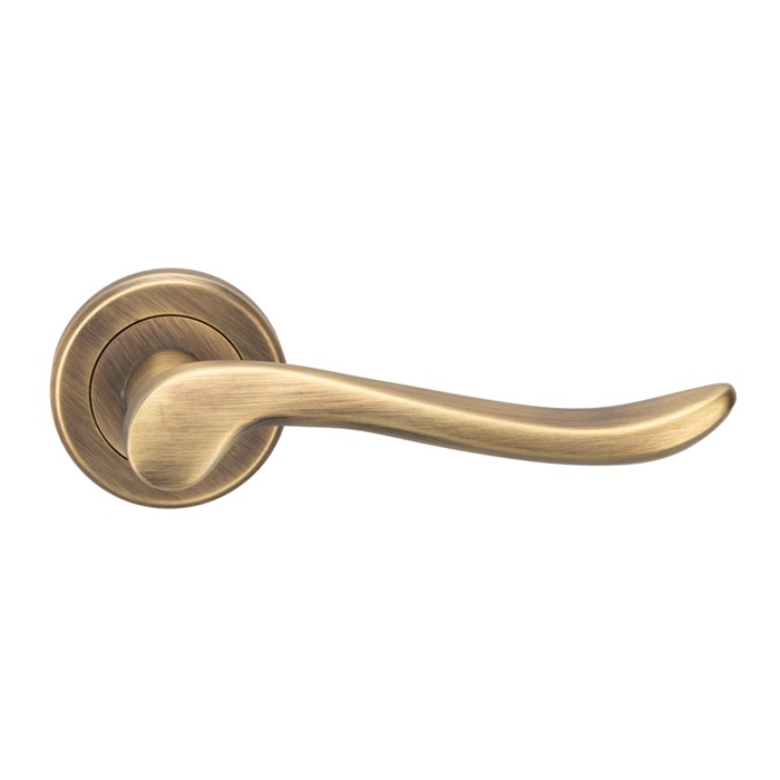 Verdun Lever Door Handle on Round Rose